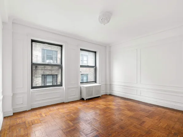 41 West 82nd Street image 4 of 12