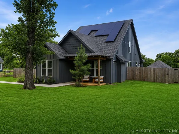 440 W 2nd St, Durant, OK 74701
