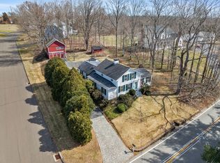 26 Totoket Rd, Branford, CT 06405