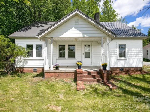 587 Old Hendersonville Hwy, Brevard, NC 28712