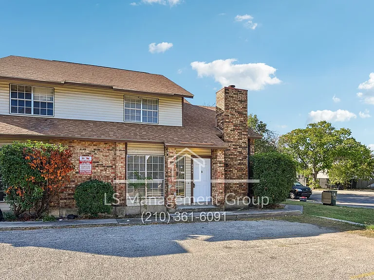 6702 Windsor Holw — Photo 2