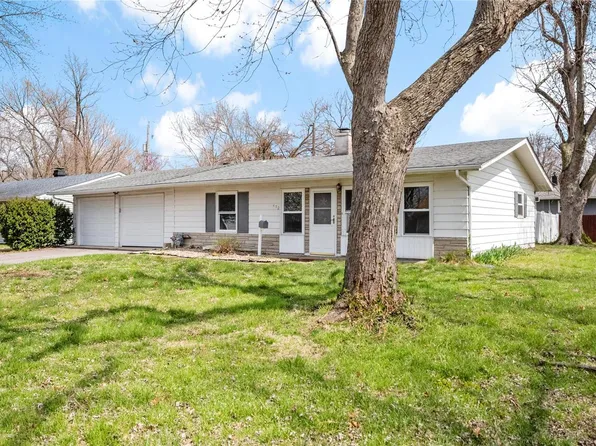 452 S 6th St, Caseyville, IL 62232