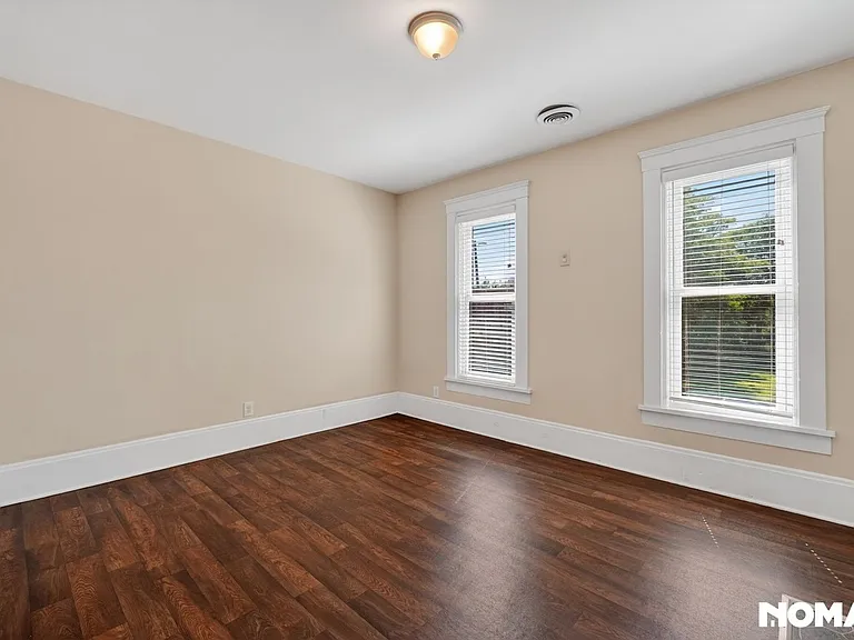1855 W 58th St #1 — Photo 5