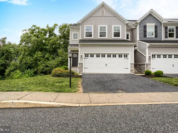 1 Woods Dr, Camp Hill, PA 17011