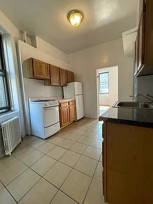 Rented by Peter R. Hungerford, LREB | media 10