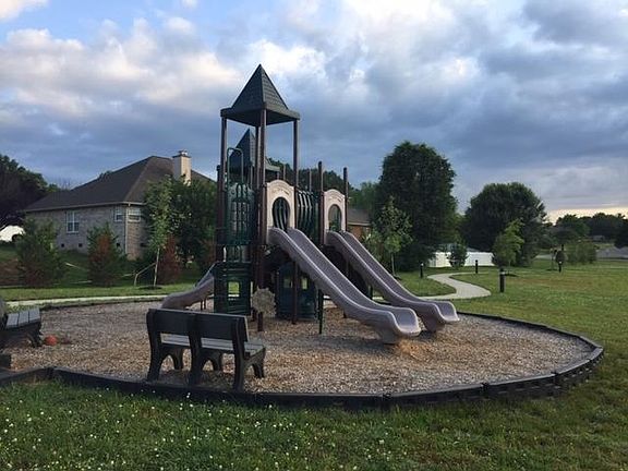 3rd image of 114 Scenic Yard Ln