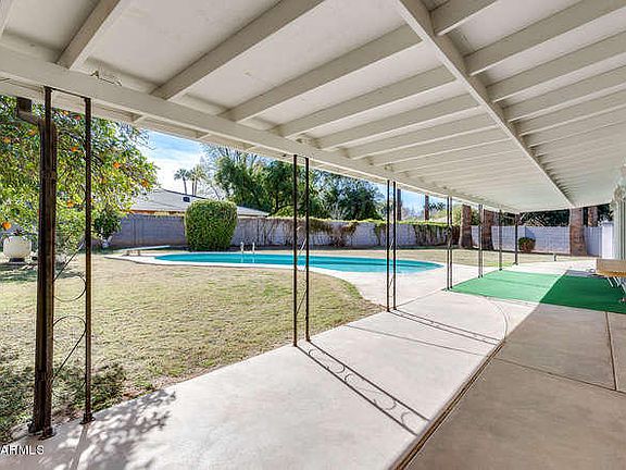4th image of 1021 W Las Palmaritas Dr