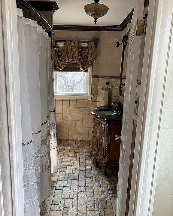 10 Cole Ter, Randolph, MA 02368 Zillow