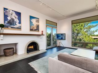 865 Los Lovatos Rd, Santa Fe, NM 87501