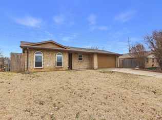 4663 SE Brighton Dr, Lawton, OK 73501