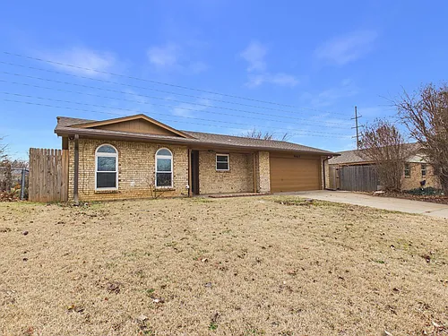 4663 SE Brighton Dr Photo 1