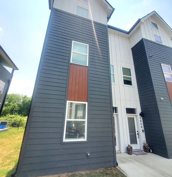 1st image of 1450 Stockyard Pl #1