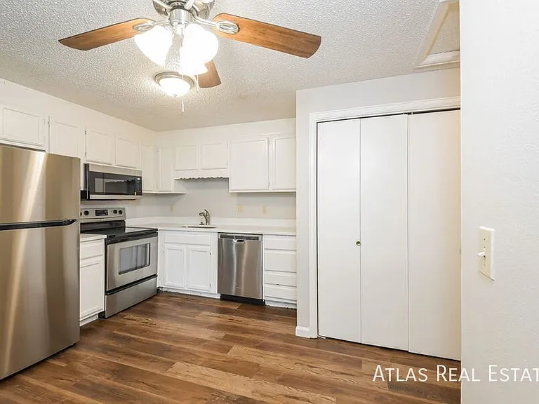 8224 Ames Way — Photo 12