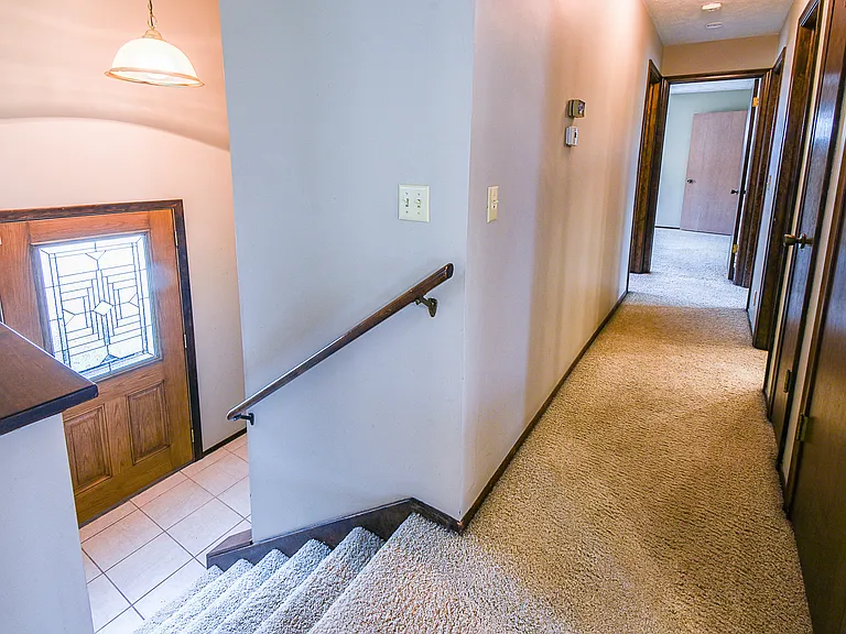 10205 T Cir — Photo 4