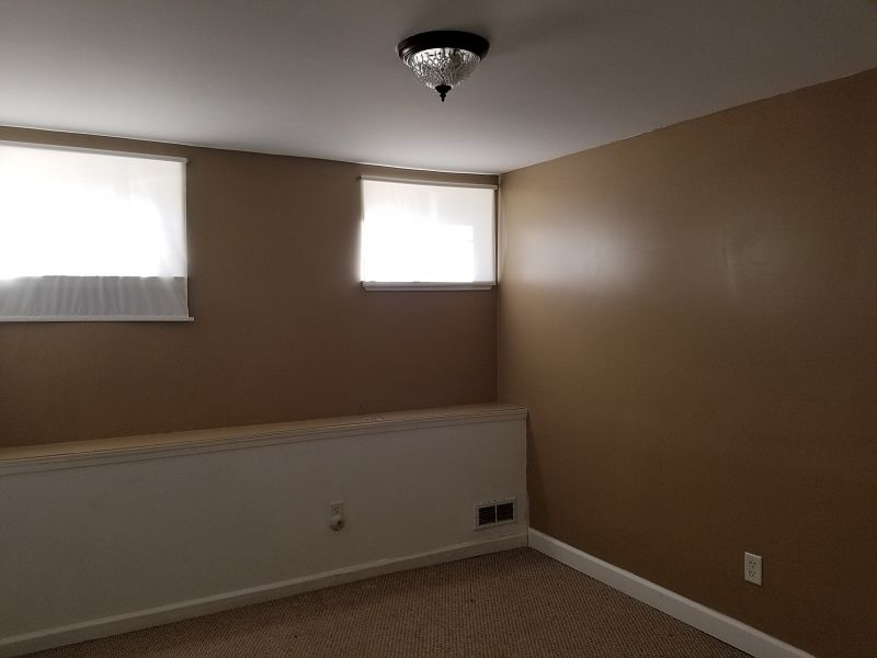 2nd image of 188 N East St APT 4