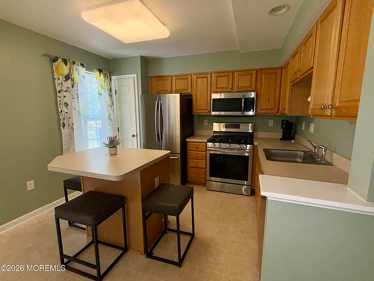 28 Abby Rd — Photo 3