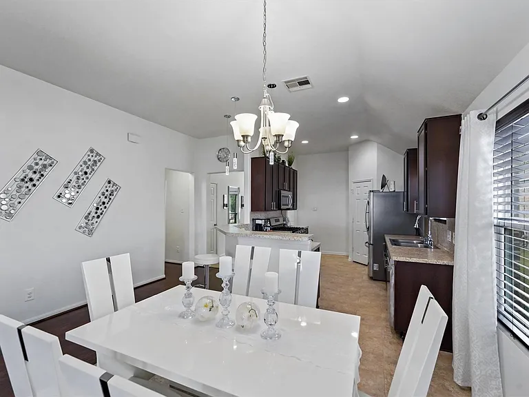18523 Windy Stone Dr — Photo 7