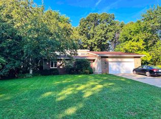 56683 Via Pisa, Elkhart, IN 46516