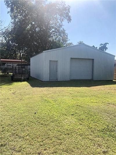 2nd image of 2710 Doolan Ln