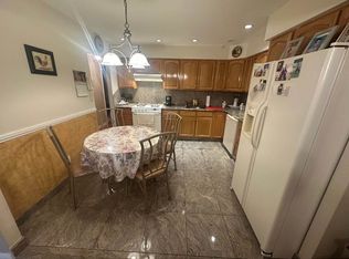 71-52 71st Pl #3, Ridgewood, NY 11385