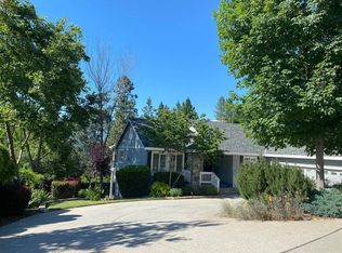 121 Ruby Ledge Ct, Grass Valley, CA 95945