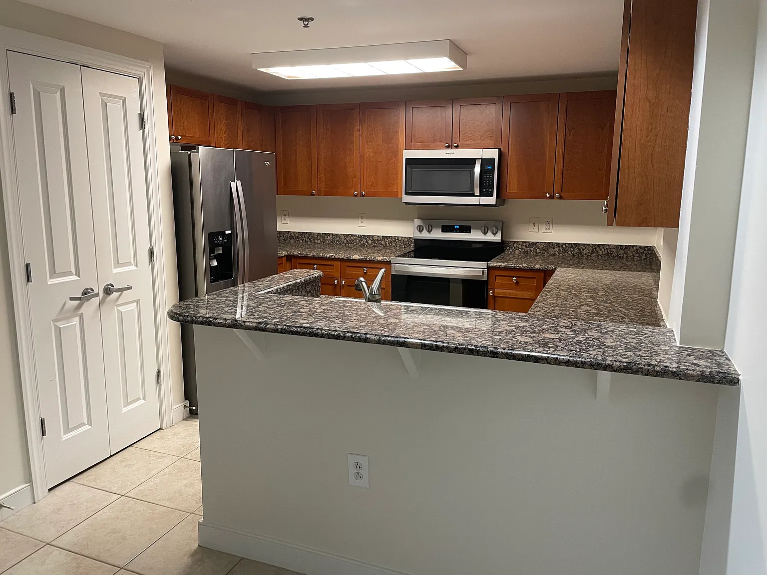 1 bed, 787 sqft, $2,350 — Photo 2