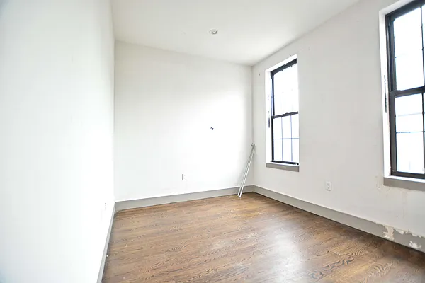 Rented by Rental Solutions Inc | media 12