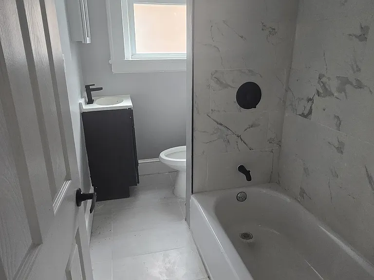1347 Springfield Ave #6 — Photo 2
