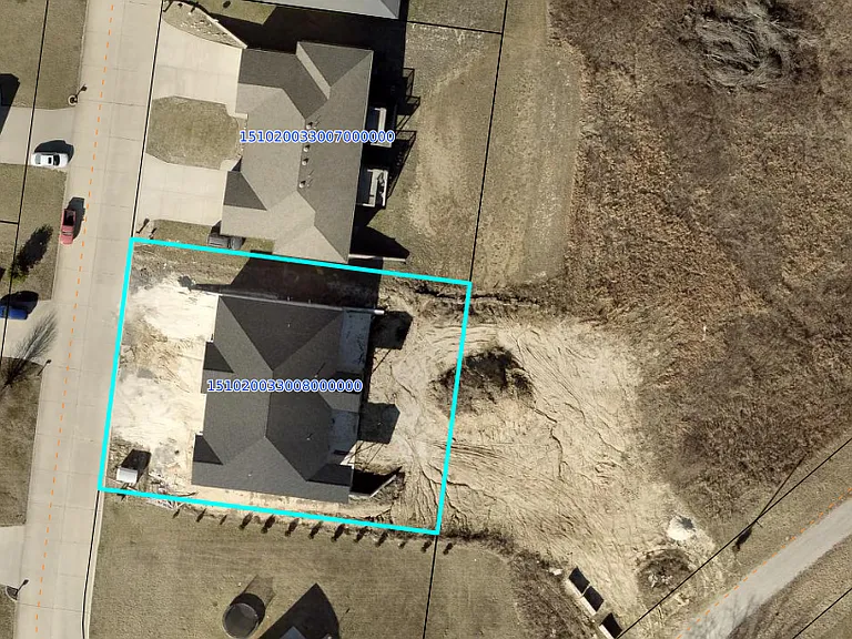 2670 Watson Dr — Photo 2