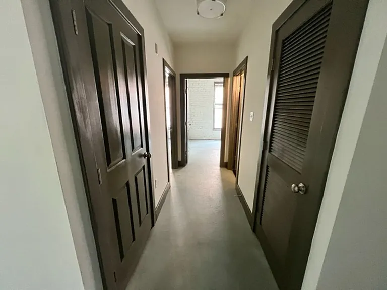 1100 Hull Street Apartments — Photo 19