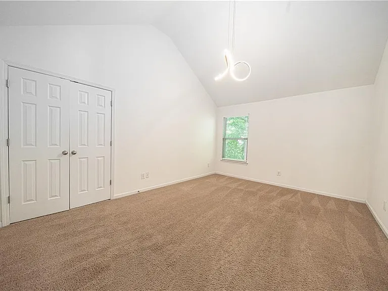 715 Moonlight Way — Photo 24