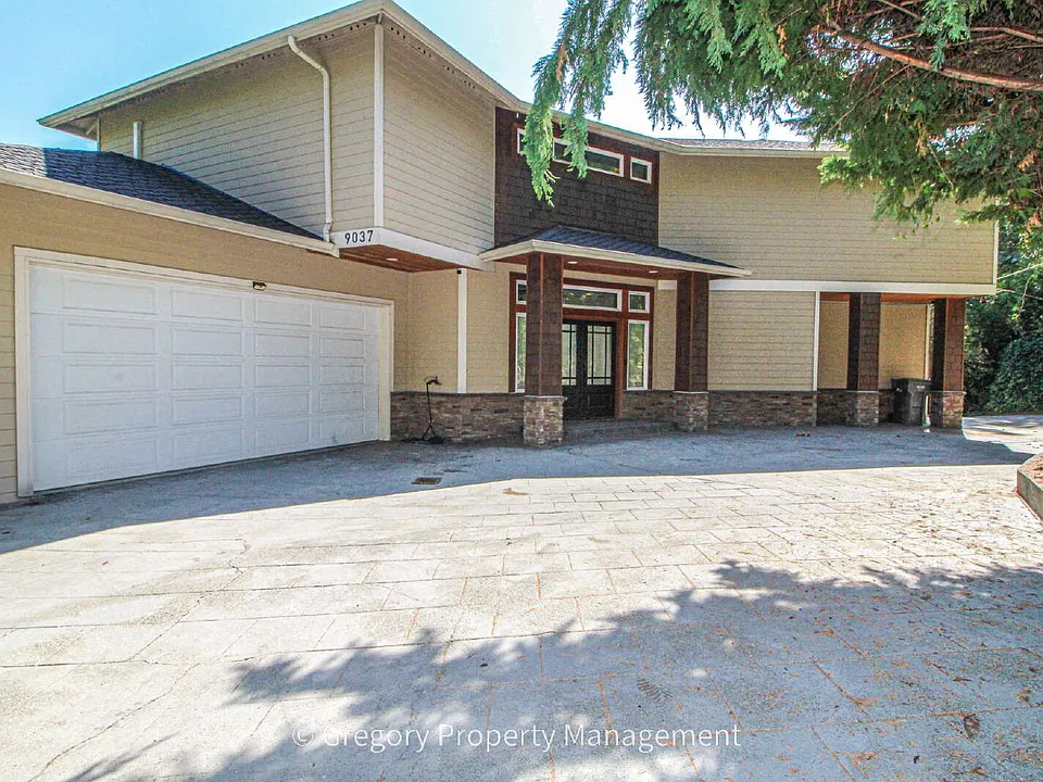 9037 NE 117th Pl