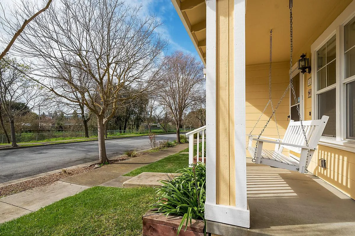 58 Twin Creeks Cir — Photo 3