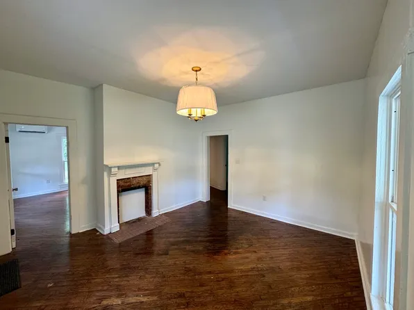 2011 Vulcan Ave, Florence, AL 35630
