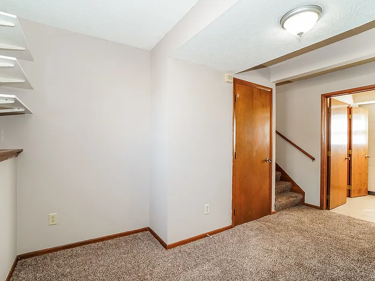 5380 Aqua St — Photo 9