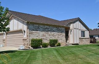 2nd image of 42186 Blossom Ln