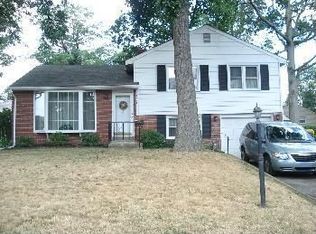 1352 Green Rd, Abington, PA 19001