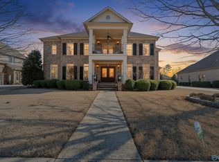 62 Lake Forest Blvd SW, Huntsville, AL 35824