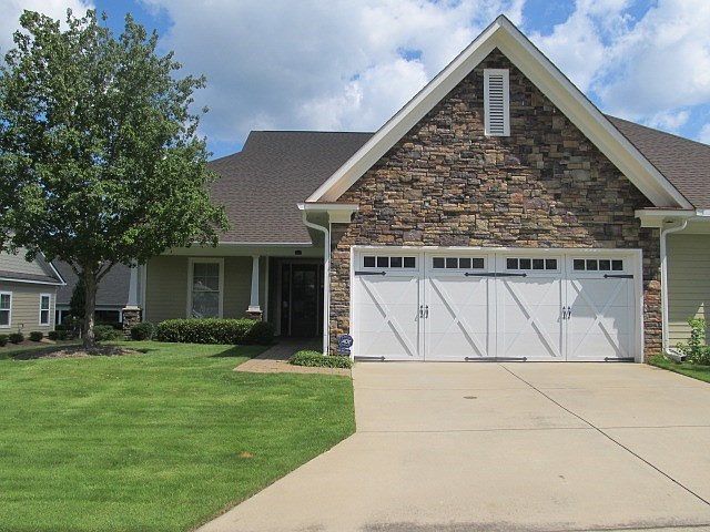 1st image of 1438 Grove Park Dr Unit 18A