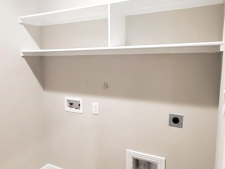 220 Roundstone Rd — Photo 10