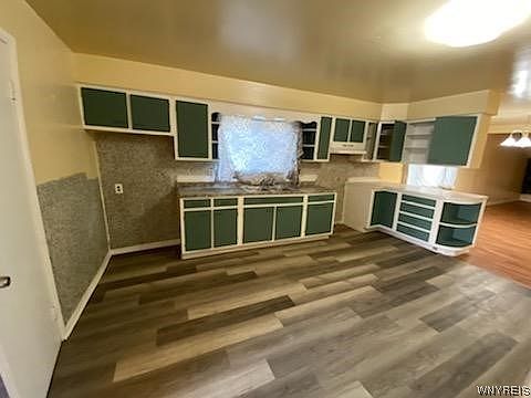 1st image of 41 Jones St