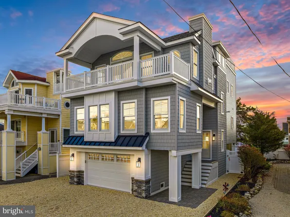 108 E 29th St, Long Beach Township, NJ 08008