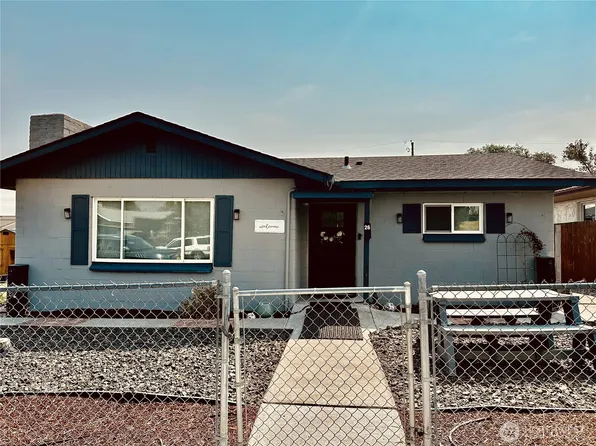 26 Ginkgo Street N, Soap Lake, WA 98851