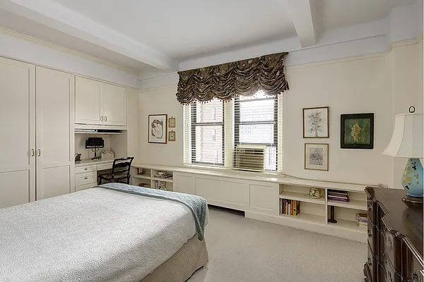 Sold by Stribling | media 17