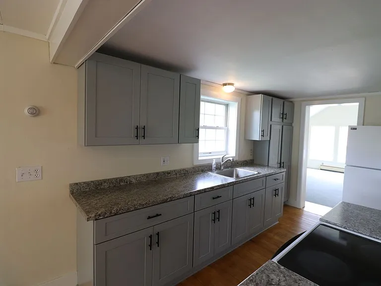 450 S Main St #1 — Photo 4