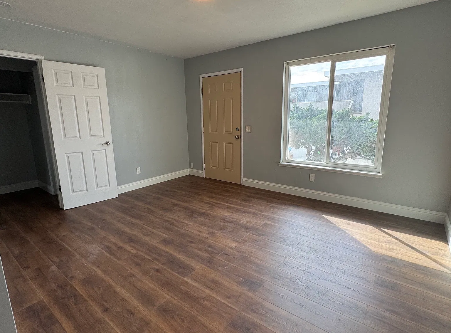 1 bed, 600 sqft, $2,070 — Photo 2