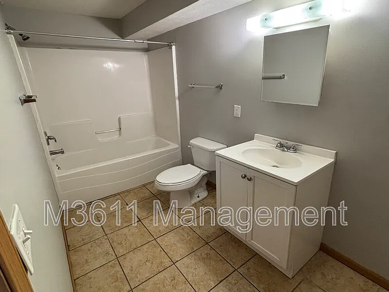 2820 S St — Photo 16