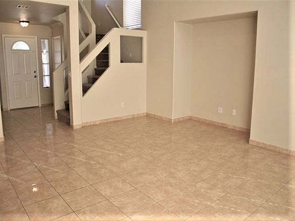 2nd image of 961 Orchid Vine Ct