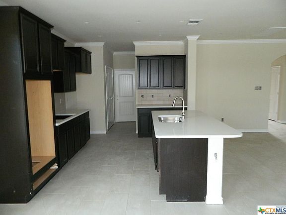 5th image of 2521 Cortona St