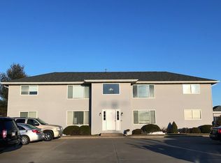 2401 Ashland Cir #2, Morris, IL 60450